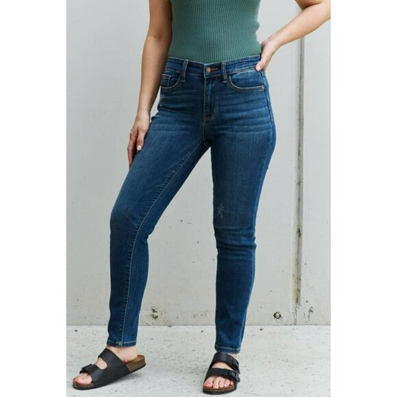 Judy Blue Denim - Judy Blue Aila Mid Rise Cropped Relaxed Fit Jeans 82251 18w
